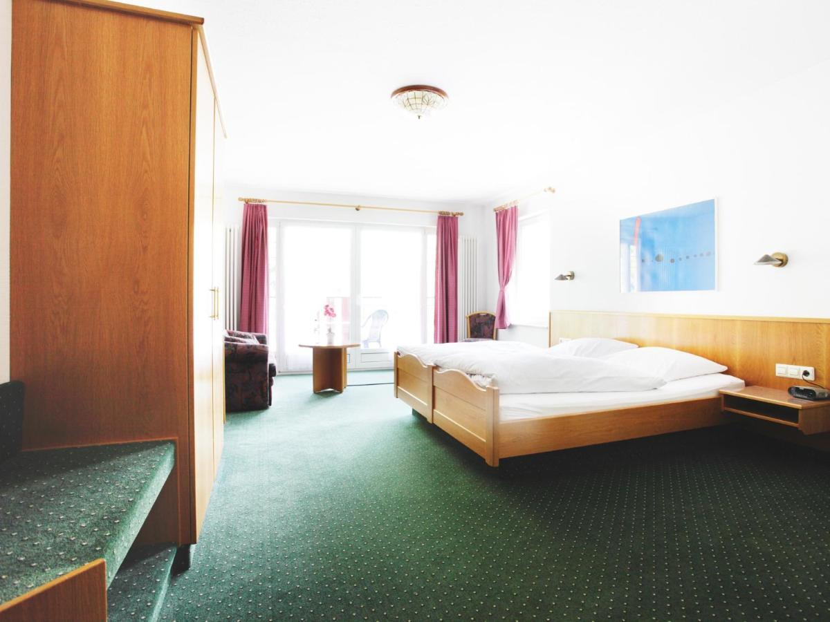 Kreenheinstetten Hotel-Gasthof Neumuehle חדר תמונה