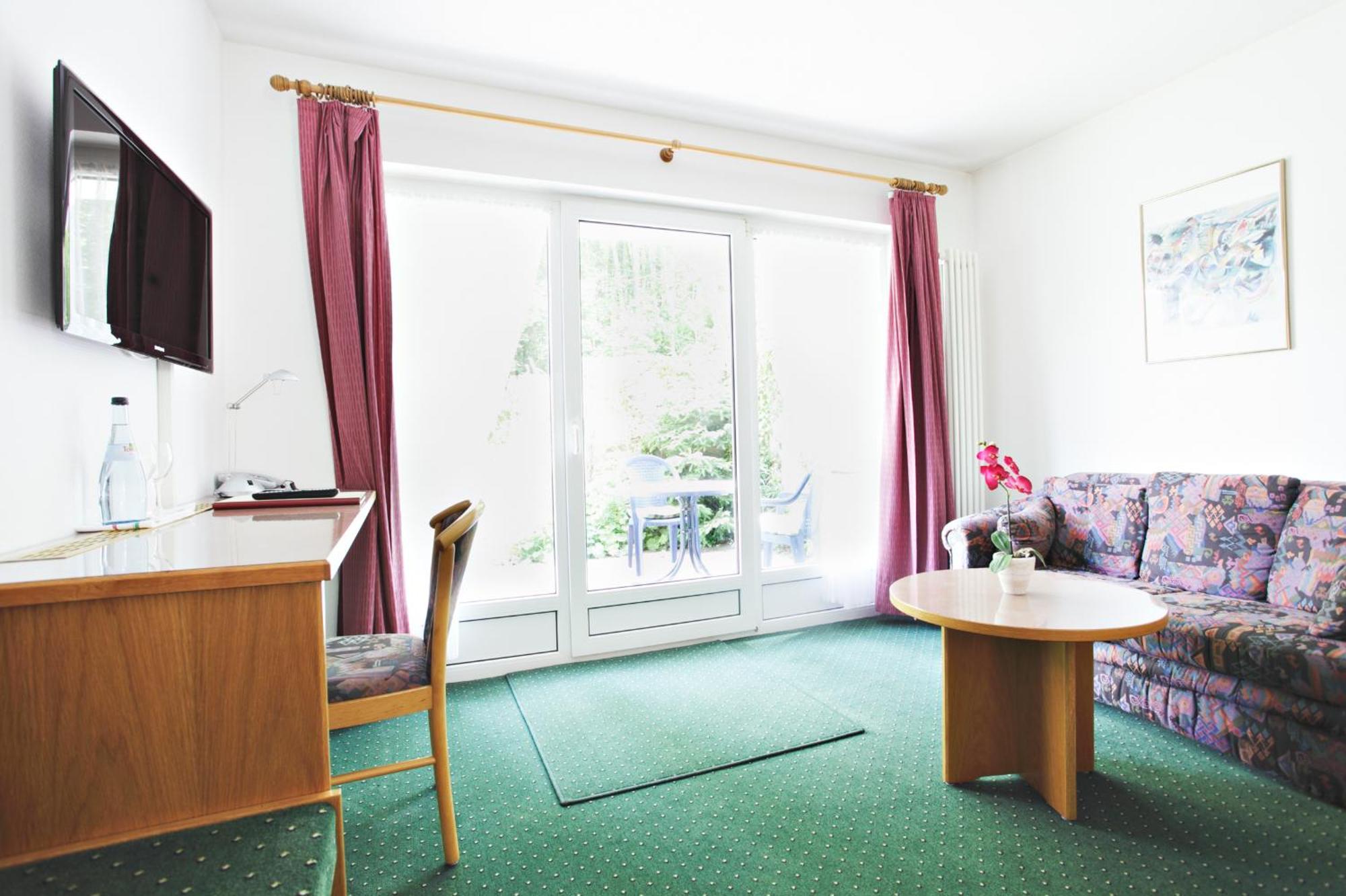 Kreenheinstetten Hotel-Gasthof Neumuehle חדר תמונה